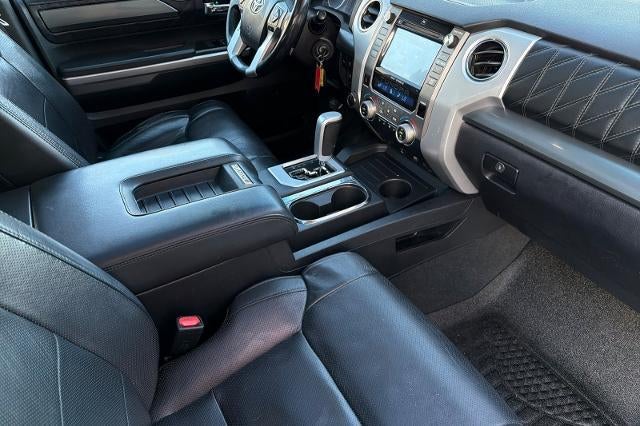 2017 Toyota Tundra 4WD Platinum