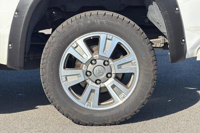 2017 Toyota Tundra 4WD Platinum