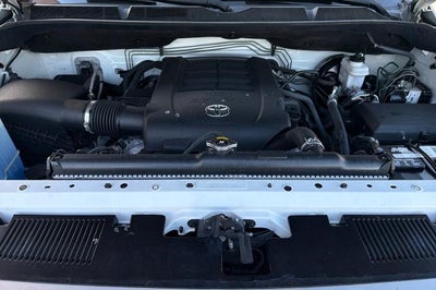 2017 Toyota Tundra 4WD Platinum