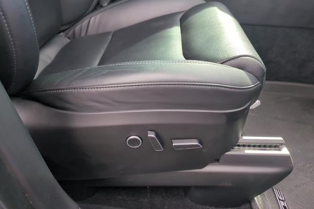 2023 Tesla Model X Base