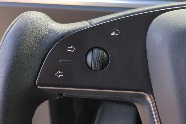 2023 Tesla Model X Base