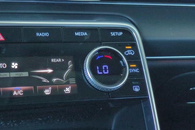 2023 Genesis GV80 Base