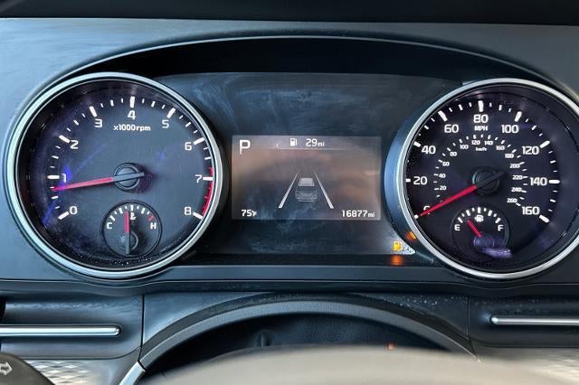 2024 Kia Carnival LX