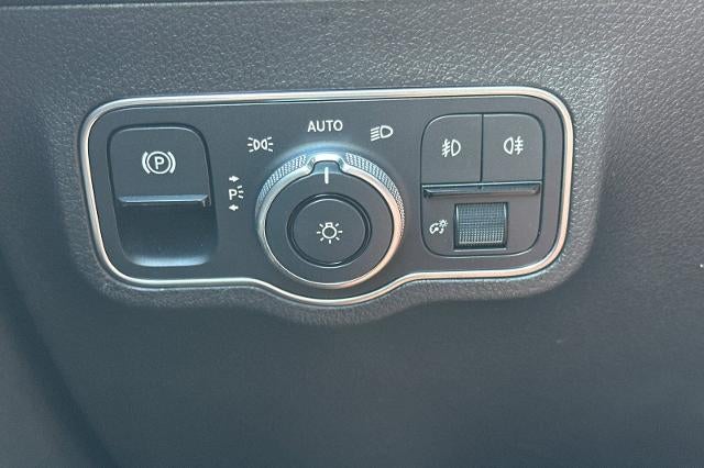 2023 Mercedes-Benz GLB GLB 250