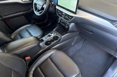 2025 Ford Escape Platinum