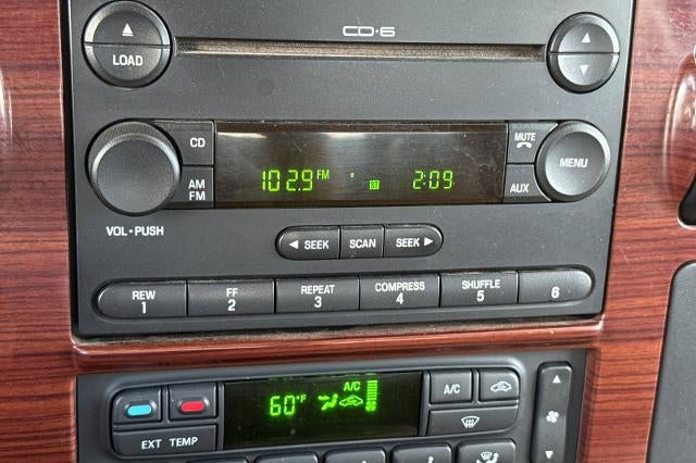 2006 Ford Super Duty F-350 SRW XL