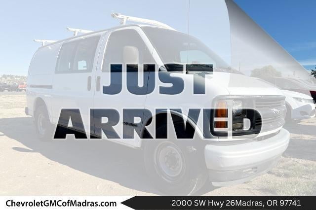2000 Chevrolet Express Cargo 3500 BASE