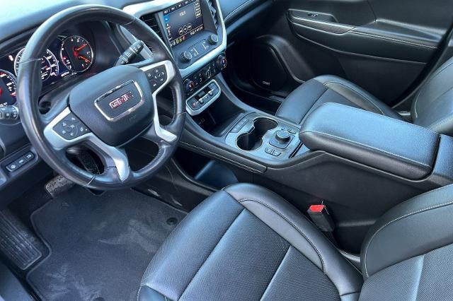 2021 GMC Acadia SLT