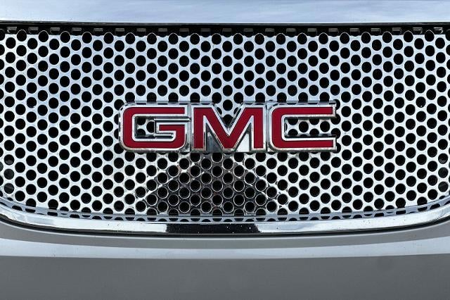 2011 GMC Yukon SLT