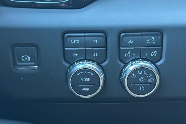 2025 GMC Sierra 2500 HD AT4