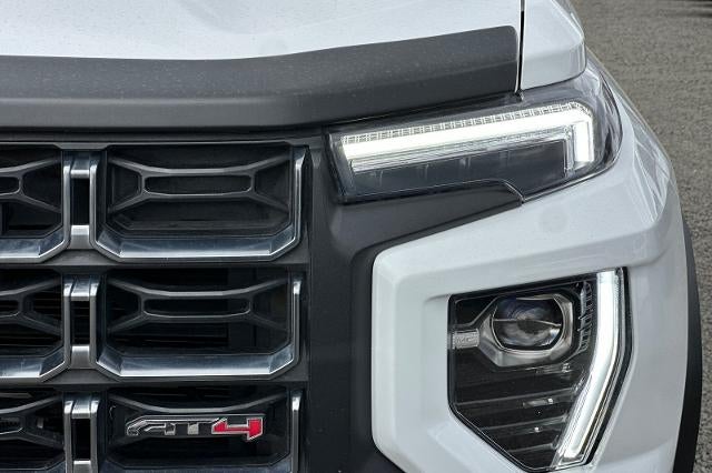 2023 GMC Canyon AT4