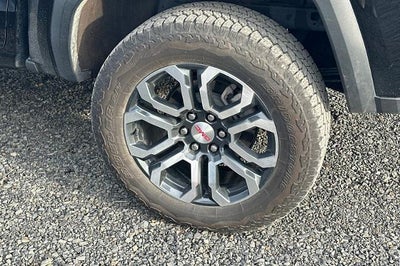 2024 GMC Canyon AT4