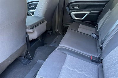 2022 Nissan Titan SV