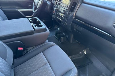 2022 Nissan Titan SV