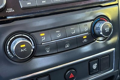 2022 Nissan Titan SV