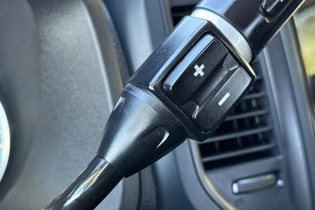 2022 Nissan Titan SV