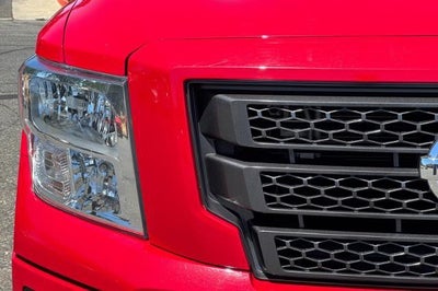 2022 Nissan Titan SV