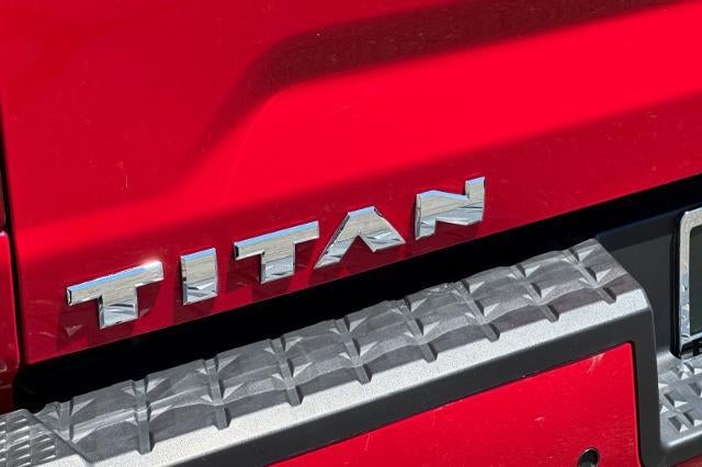 2022 Nissan Titan SV