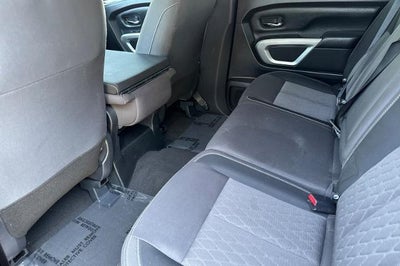 2022 Nissan Titan SV