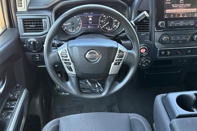 2022 Nissan Titan SV