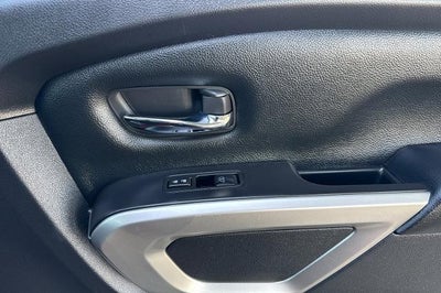 2022 Nissan Titan SV