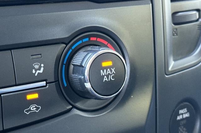 2022 Nissan Titan SV