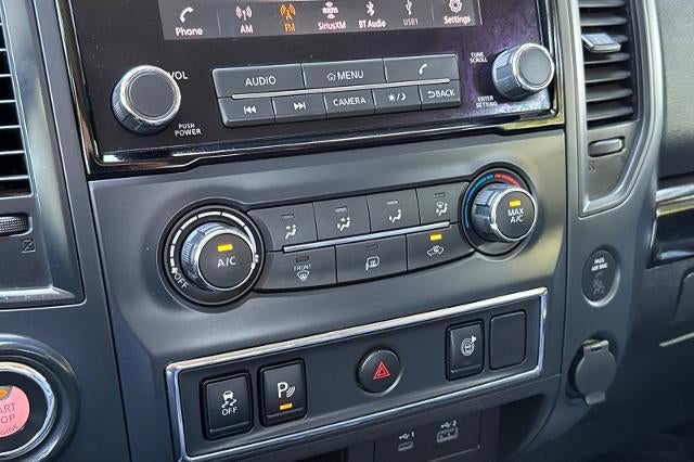 2022 Nissan Titan SV