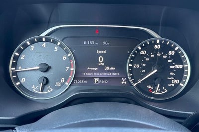 2022 Nissan Titan SV