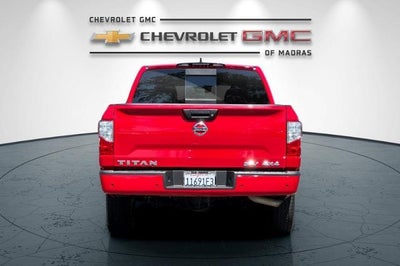 2022 Nissan Titan SV