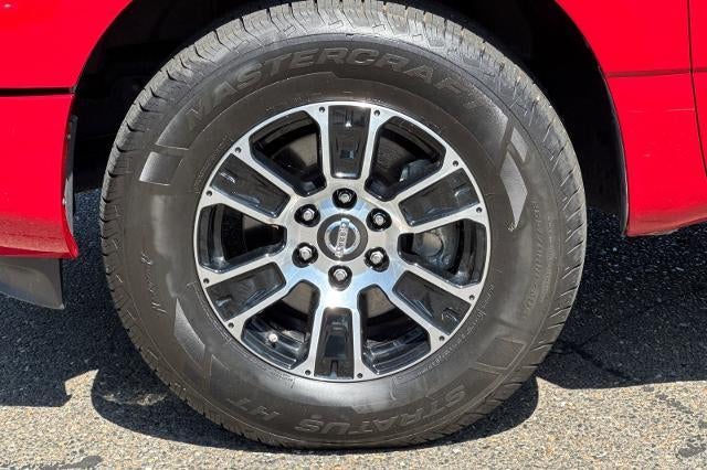 2022 Nissan Titan SV