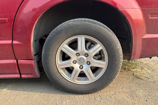 2008 Chrysler Town & Country Touring
