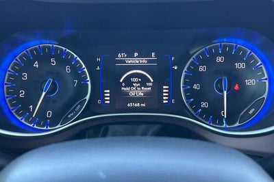 2023 Chrysler Voyager LX