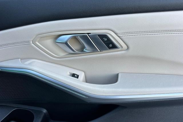 2022 BMW 3 Series 330i