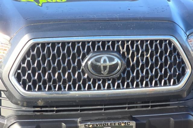 2018 Toyota Tacoma SR