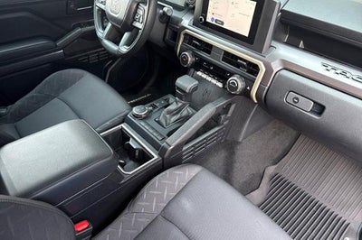 2026 Toyota Tacoma 4WD SR5