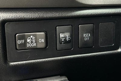 2013 Toyota Tundra 4WD Truck BASE