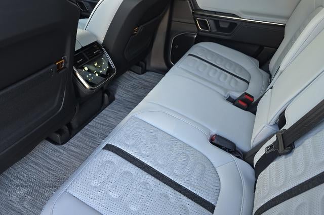 2023 RIVIAN R1S Adventure