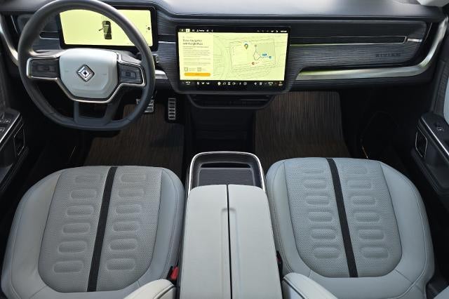 2023 RIVIAN R1S Adventure