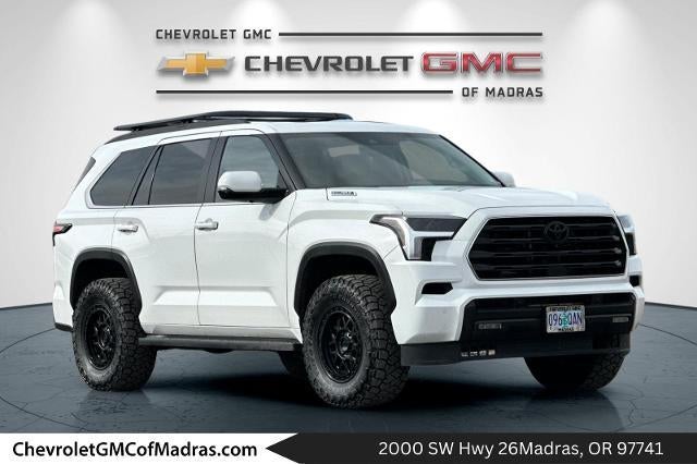 2024 Toyota Sequoia SR5