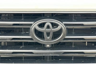 2024 Toyota Sequoia SR5