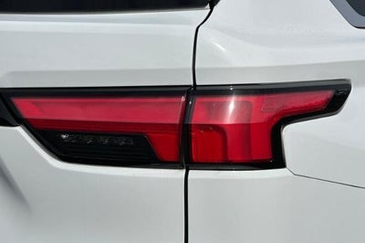 2024 Toyota Sequoia SR5