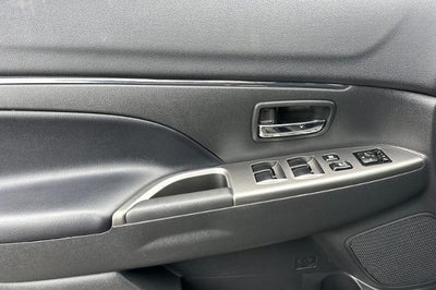 2024 Mitsubishi Outlander Sport S