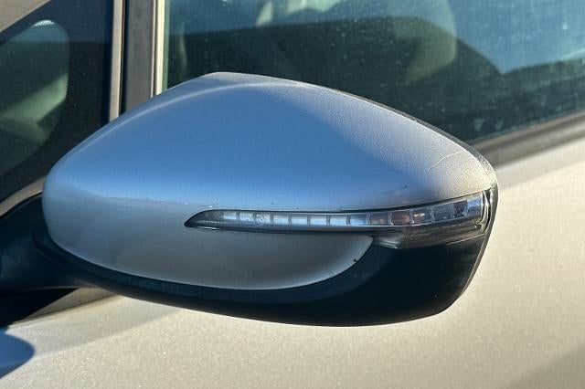 2016 Kia Forte 5-Door LX