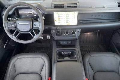 2024 Land Rover Defender V8