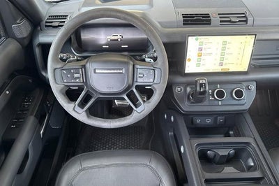 2024 Land Rover Defender V8