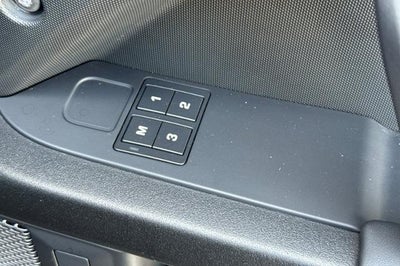 2024 Land Rover Defender V8