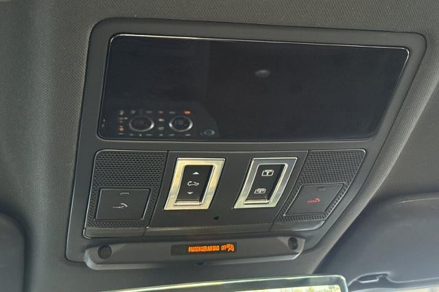 2024 Land Rover Defender V8