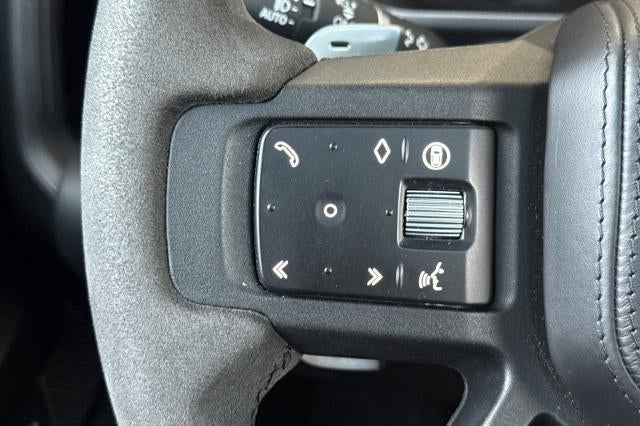 2024 Land Rover Defender V8
