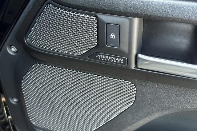2024 Land Rover Defender V8