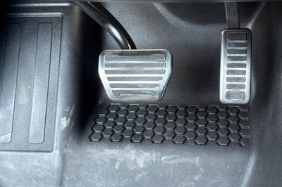 2024 Land Rover Defender V8